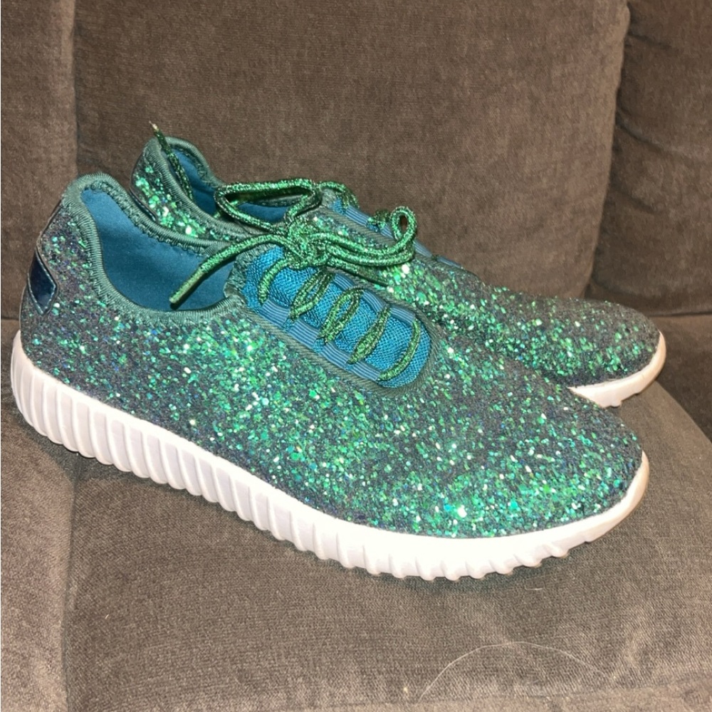 Green sparkle festival shoes size 8 gentle loved